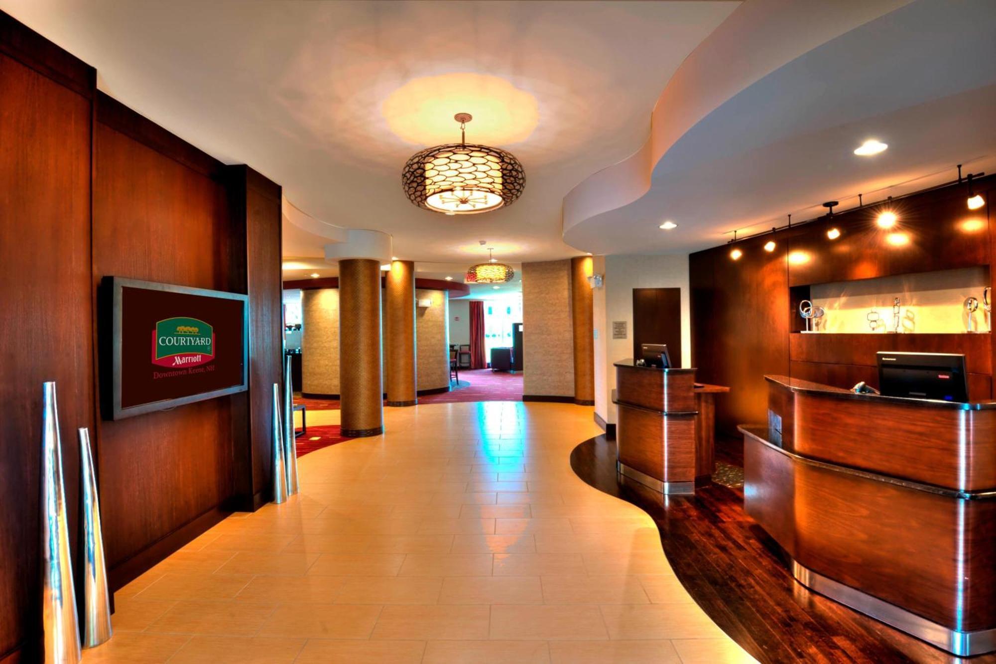 Courtyard Keene Downtown Exterior foto